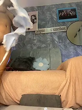 Snapshot of antonelaswete02 chatting on 15, 11, 2025 antonelaswete02 online show from 15, 11, 2025