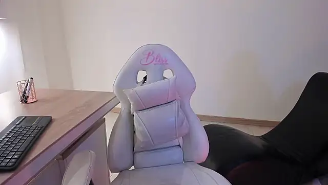 Snapshot of Barbara_honey chatting on 23, 10, 2025 Barbara honey online show from 23, 10, 2025