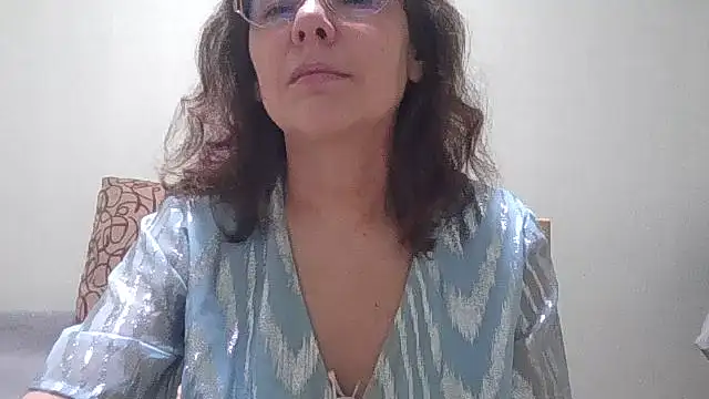 HollyJewel online show from 1, 3, 2026