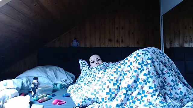 BoeseMoni1998 online show from 26, 10, 2025