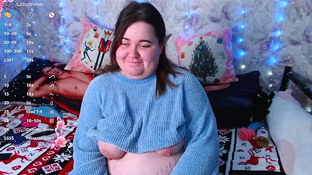 Snapshot of Estelle_Hicks chatting on 23, 12, 2024 Estelle Hicks online show from 23, 12, 2024