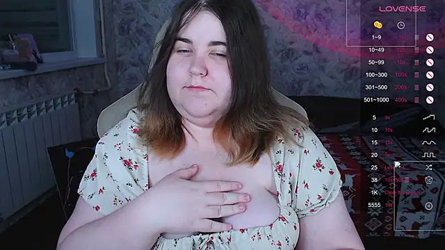 Estelle Hicks online show from 22, 11, 2025