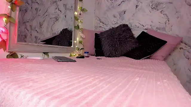 Bella desi  online show from 13, 9, 2025