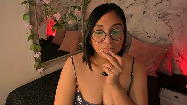 Snapshot of Bella_desi_ chatting on 27, 5, 2026 Bella desi online show from 27, 5, 2026