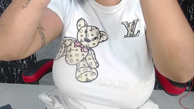 evelin 999  online show from 9, 3, 2025