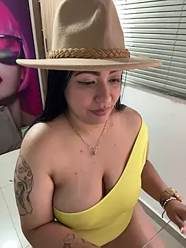 Snapshot of marta201_alfaro chatting on 26, 1, 2025 marta201 alfaro online show from 26, 1, 2025