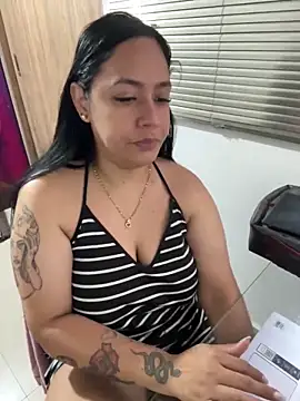 Snapshot of marta201_alfaro chatting on 1, 2, 2025 marta201 alfaro online show from 1, 2, 2025