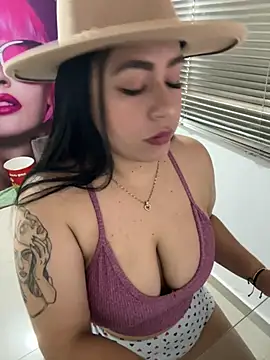 Snapshot of marta201_alfaro chatting on 5, 2, 2025 marta201 alfaro online show from 5, 2, 2025