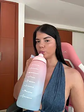 Snapshot of emma_lopes chatting on 11, 7, 2026 emma lopes online show from 11, 7, 2026