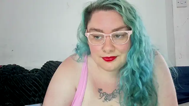 Snapshot of Bustycurves chatting on 24, 6, 2026 Bustycurves online show from 24, 6, 2026