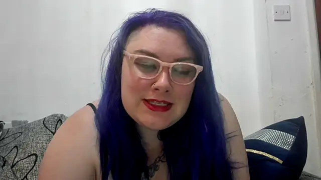 Snapshot of Bustycurves chatting on 8, 8, 2026 Bustycurves online show from 8, 8, 2026