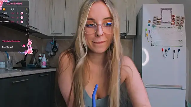 violet blue eyes online show from 16, 2, 2025