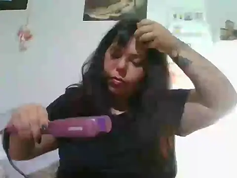 Snapshot of scarletttlove chatting on 13, 6, 2026 scarletttlove online show from 13, 6, 2026