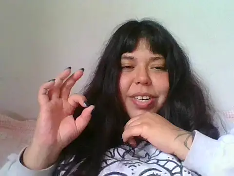 Snapshot of scarletttlove chatting on 13, 6, 2026 scarletttlove online show from 13, 6, 2026
