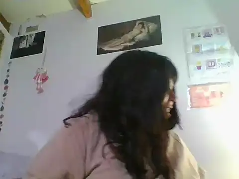 Snapshot of scarletttlove chatting on 9, 7, 2026 scarletttlove online show from 9, 7, 2026