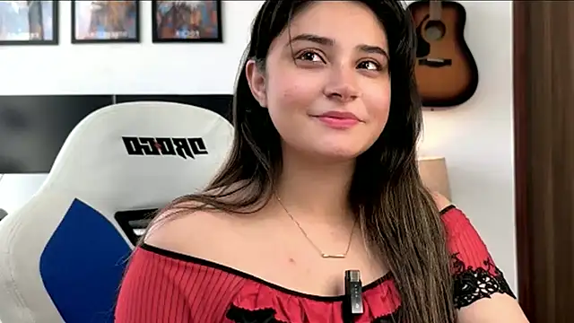 Snapshot of demieliss chatting on 12, 5, 2026 demieliss online show from 12, 5, 2026