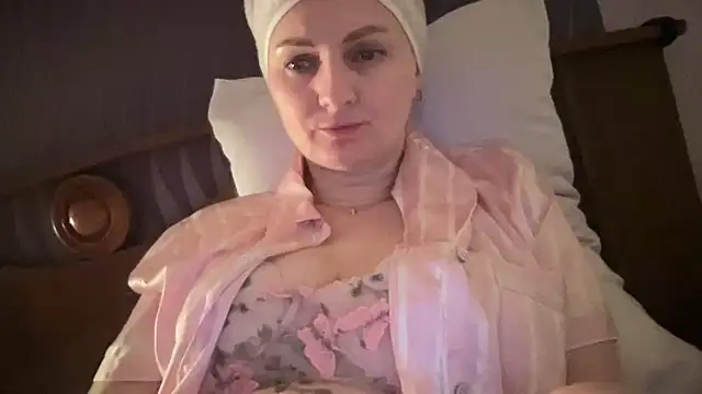 Snapshot of Viola_sweet chatting on 21, 6, 2026 Viola sweet online show from 21, 6, 2026