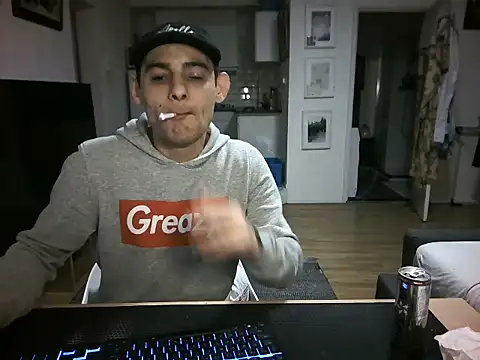 Snapshot of mihaimichael chatting on 26, 4, 2026 mihaimichael online show from 26, 4, 2026
