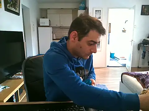 Snapshot of mihaimichael chatting on 16, 6, 2026 mihaimichael online show from 16, 6, 2026