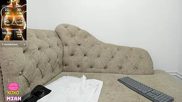 Miah BigBoobs online show from 27, 11, 2025