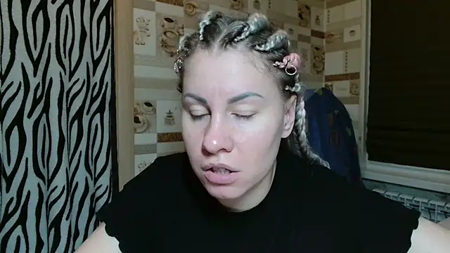 Snapshot of TherestlessKitty chatting on 1, 5, 2026 TherestlessKitty online show from 1, 5, 2026