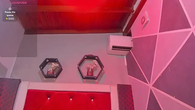 Karoll014 online show from 28, 11, 2025