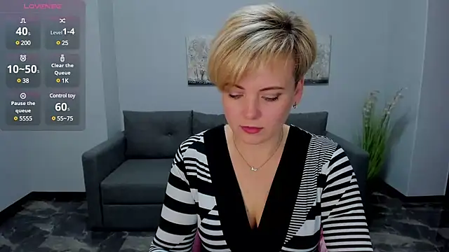 Julia Wilsone online show from 3, 12, 2024