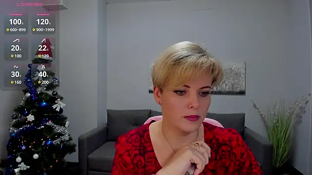 Julia Wilsone online show from 26, 12, 2024