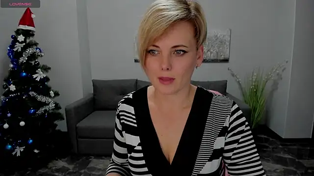 Julia Wilsone online show from 29, 12, 2024