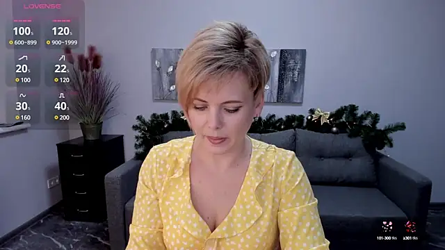 Julia Wilsone online show from 2, 1, 2025