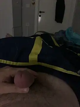 Snapshot of Erenn34 chatting on 3, 10, 2025 Erenn34 online show from 3, 10, 2025