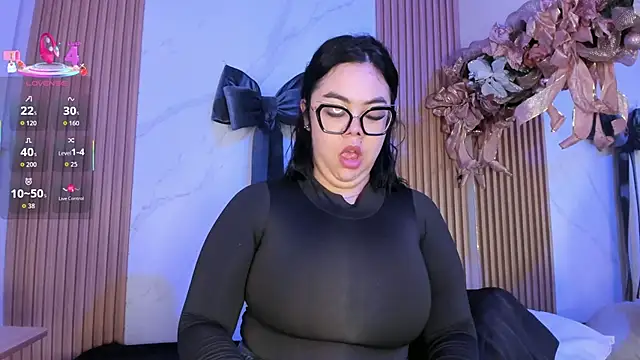 juicy led  online show from 22, 12, 2025