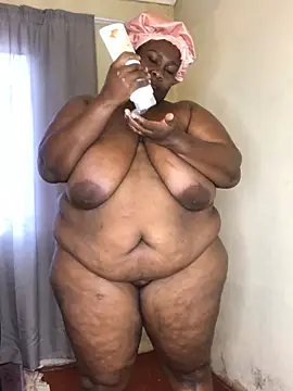 Snapshot of bustytitsxxx chatting on 22, 6, 2026 bustytitsxxx online show from 22, 6, 2026