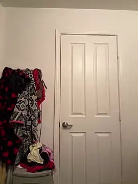 thatonelightskinn online show from 13, 2, 2025