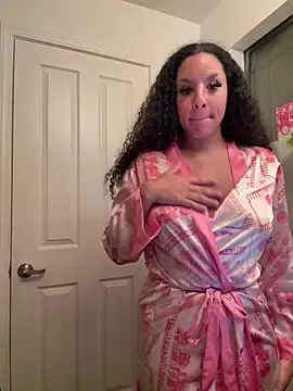 thatonelightskinn online show from 25, 2, 2025