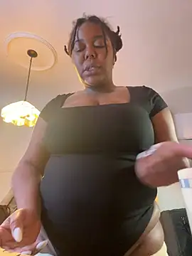 Snapshot of Goddess_Nafeesha chatting on 25, 2, 2026 Goddess Nafeesha online show from 25, 2, 2026