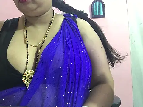 Snapshot of Desi_bhabhiii chatting on 7, 1, 2025 Desi bhabhiii online show from 7, 1, 2025