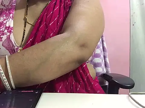 Snapshot of Desi_bhabhiii chatting on 9, 1, 2025 Desi bhabhiii online show from 9, 1, 2025