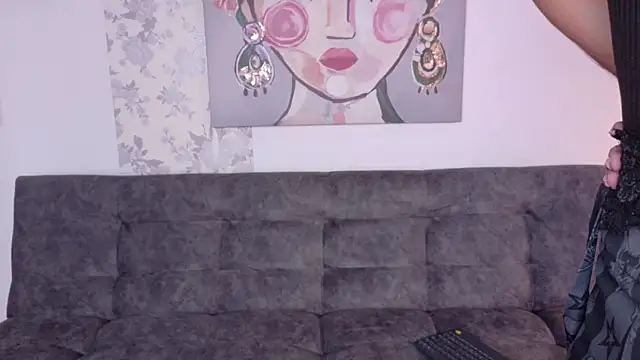Snapshot of taty_miller chatting on 24, 4, 2026 taty miller online show from 24, 4, 2026