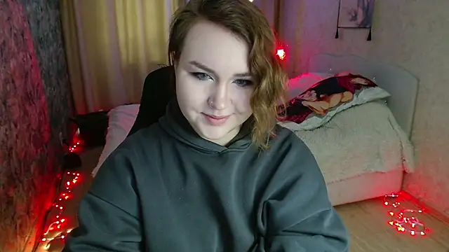 Snapshot of Jenny_Fox chatting on 19, 4, 2026 Jenny Fox online show from 19, 4, 2026