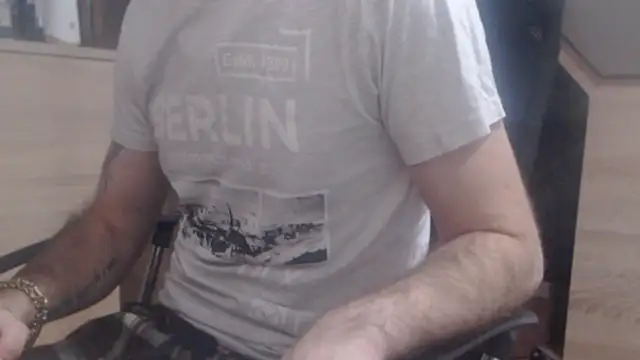 Snapshot of uncutguy01 chatting on 29, 12, 2024 uncutguy01 online show from 29, 12, 2024