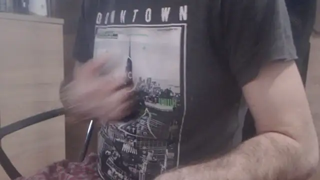 Snapshot of uncutguy01 chatting on 4, 1, 2025 uncutguy01 online show from 4, 1, 2025