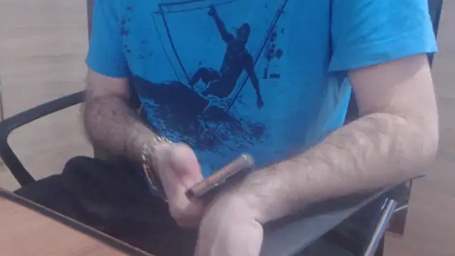 Snapshot of uncutguy01 chatting on 10, 1, 2025 uncutguy01 online show from 10, 1, 2025