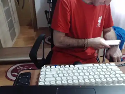 Snapshot of uncutguy01 chatting on 13, 3, 2025 uncutguy01 online show from 13, 3, 2025