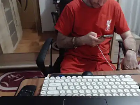 Snapshot of uncutguy01 chatting on 16, 3, 2025 uncutguy01 online show from 16, 3, 2025