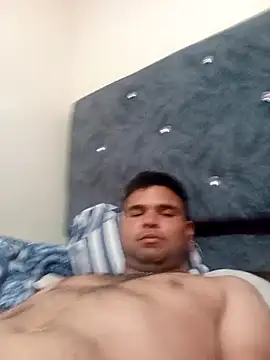 Snapshot of PITBuk_708 chatting on 3, 11, 2025 PITBuk 708 online show from 3, 11, 2025