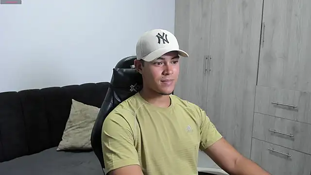 Snapshot of Iamdylan777 chatting on 25, 7, 2026 Iamdylan777 online show from 25, 7, 2026