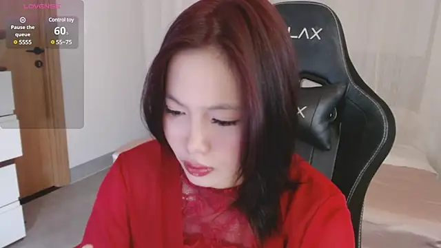 Lin SiYee online show from 8, 3, 2025