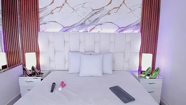 Snapshot of Coco_Balenciaga_ chatting on 7, 2, 2026 Coco Balenciaga online show from 7, 2, 2026