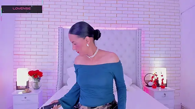 Snapshot of Coco_Balenciaga_ chatting on 23, 5, 2026 Coco Balenciaga online show from 23, 5, 2026